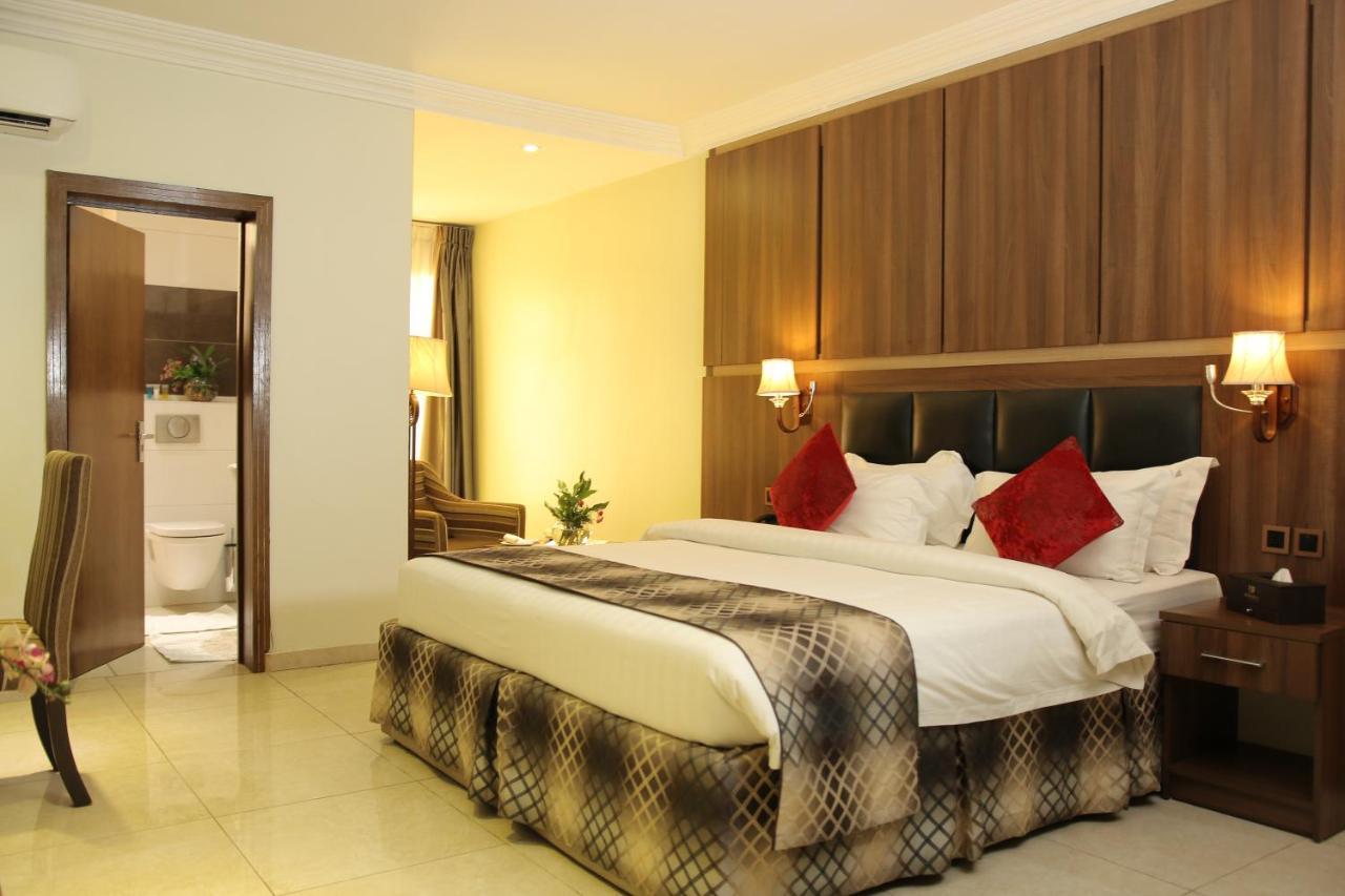 Grand Pela Hotel & Suites Abuja Eksteriør bilde