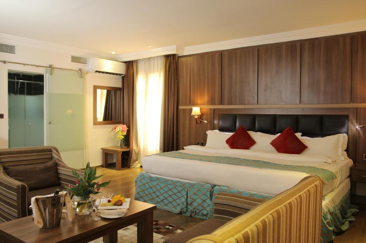 Grand Pela Hotel & Suites Abuja Eksteriør bilde