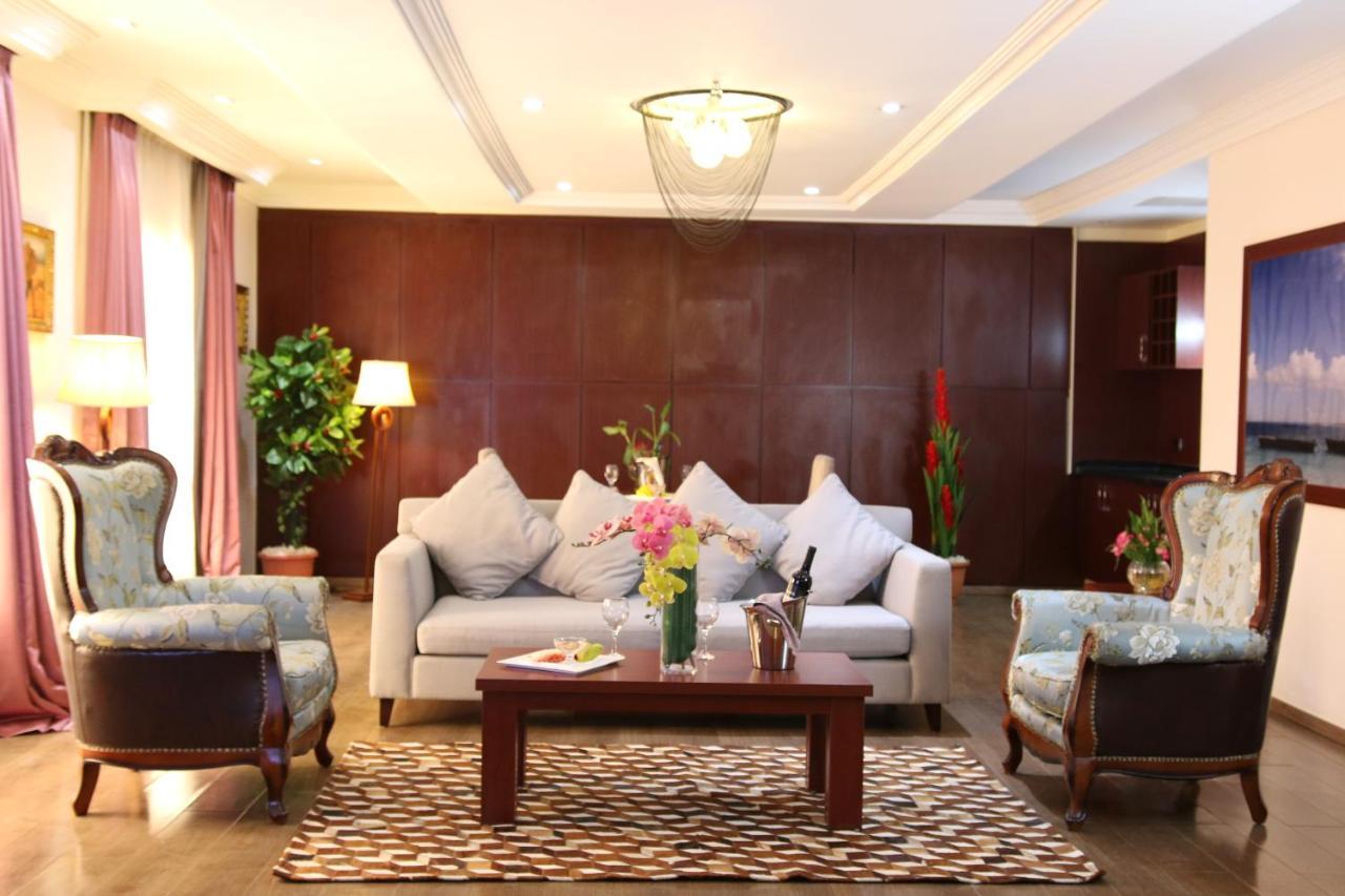 Grand Pela Hotel & Suites Abuja Eksteriør bilde