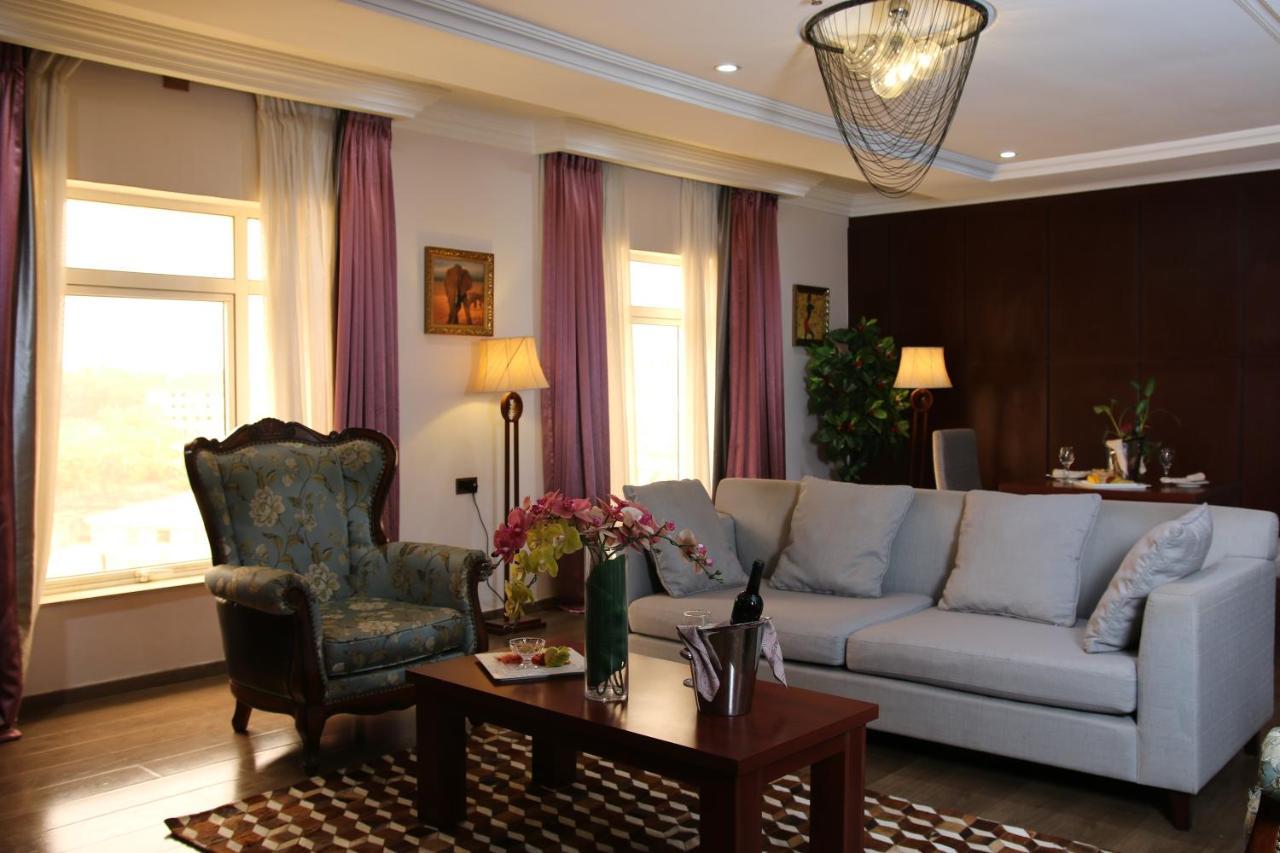Grand Pela Hotel & Suites Abuja Eksteriør bilde