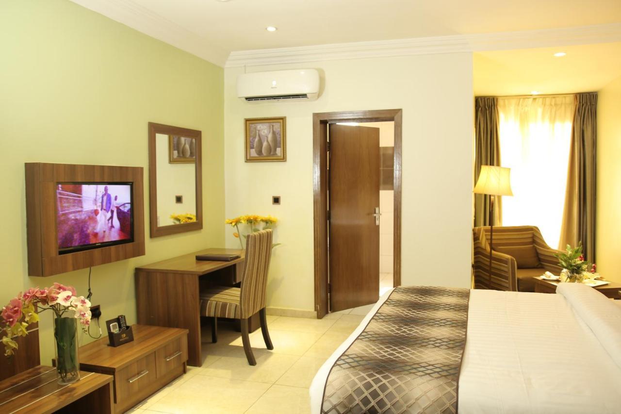 Grand Pela Hotel & Suites Abuja Eksteriør bilde