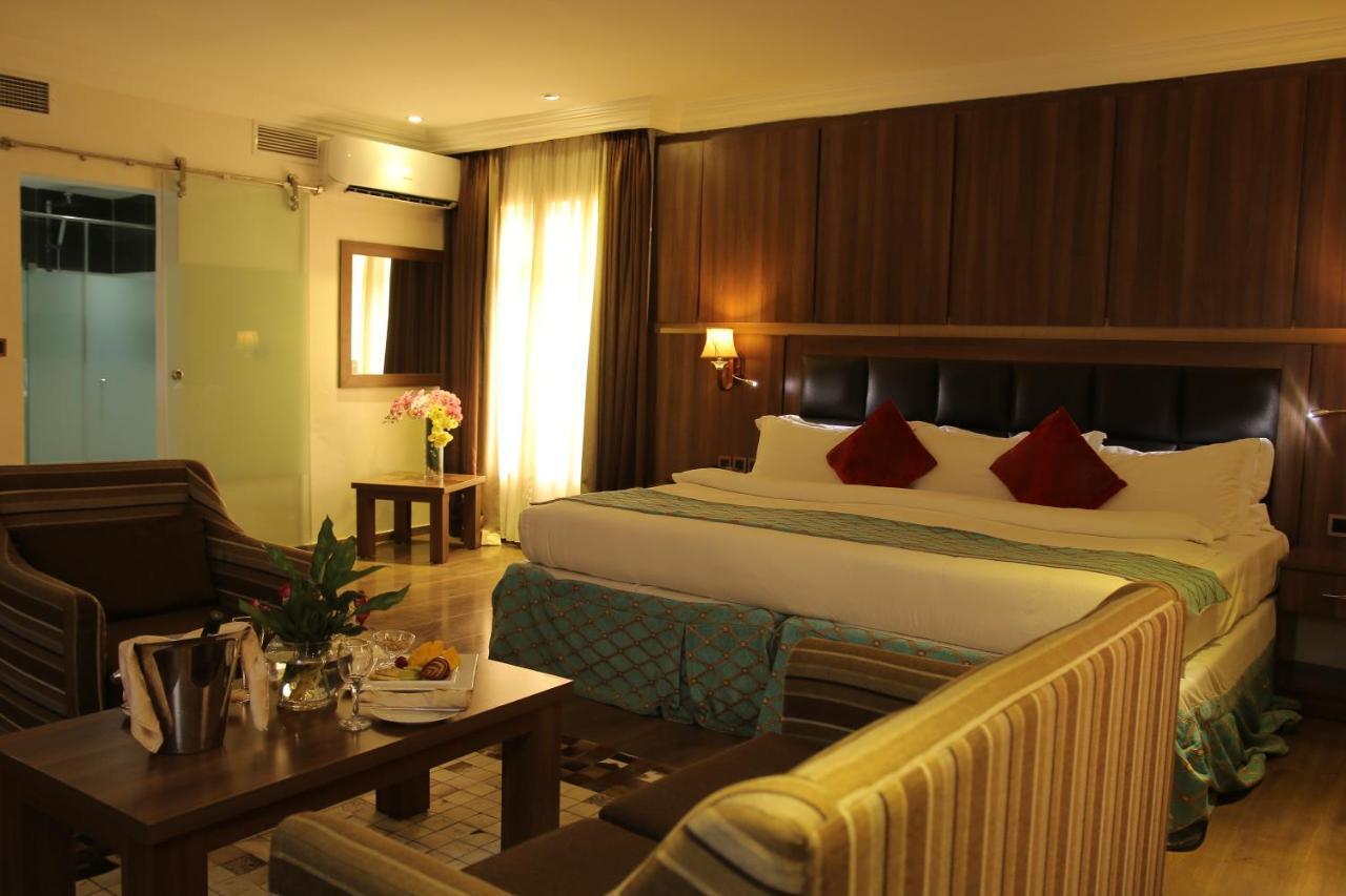 Grand Pela Hotel & Suites Abuja Eksteriør bilde