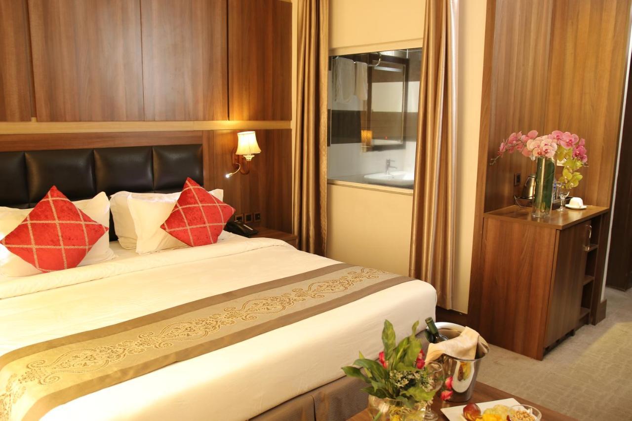Grand Pela Hotel & Suites Abuja Eksteriør bilde