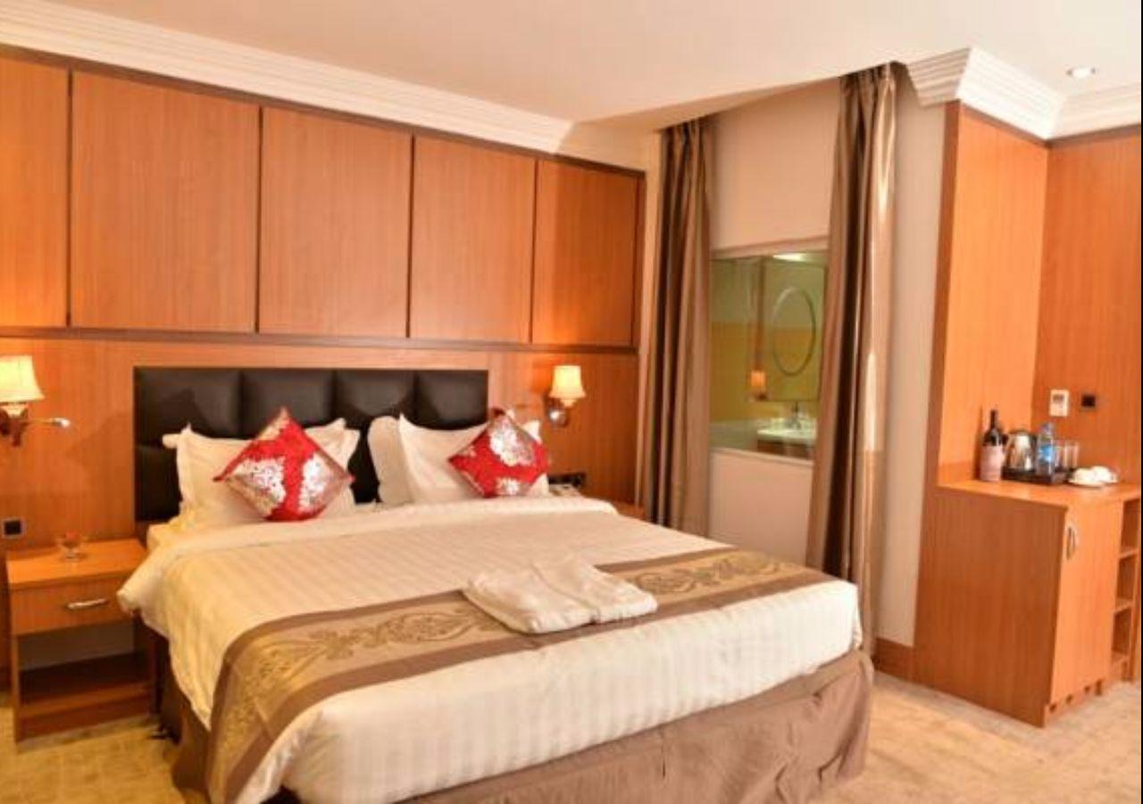 Grand Pela Hotel & Suites Abuja Eksteriør bilde